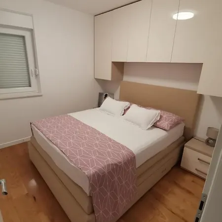 Apartman Rita Apartment *